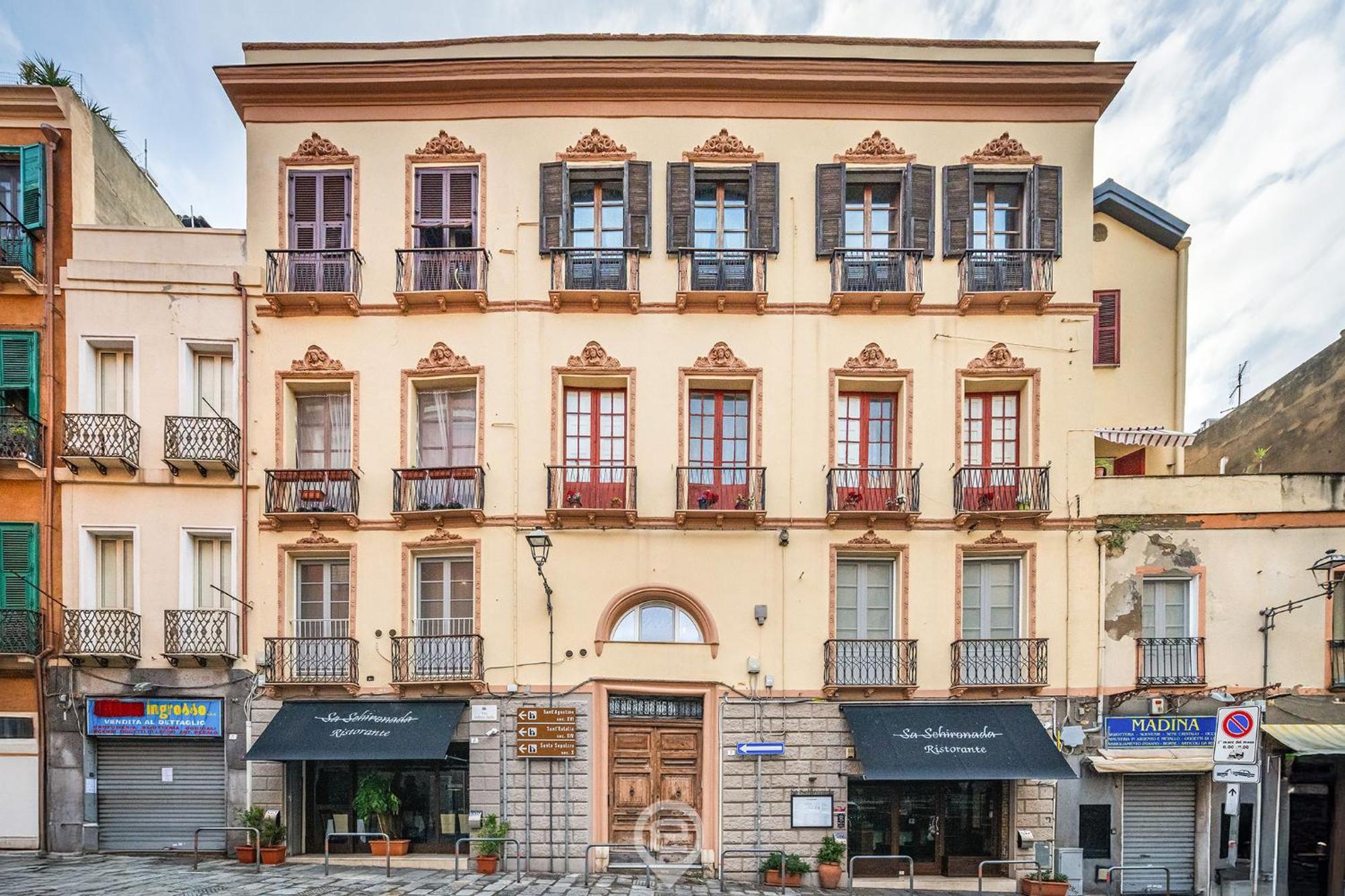 Alice House Apartment Cagliari Bagian luar foto